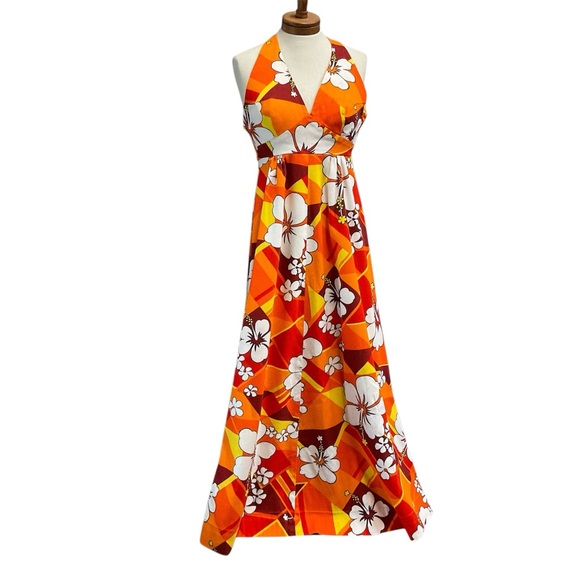 Hukilau Dresses & Skirts - Hukilau Vintage Hawaiian Maxi Halter Dress.  Sz 6.